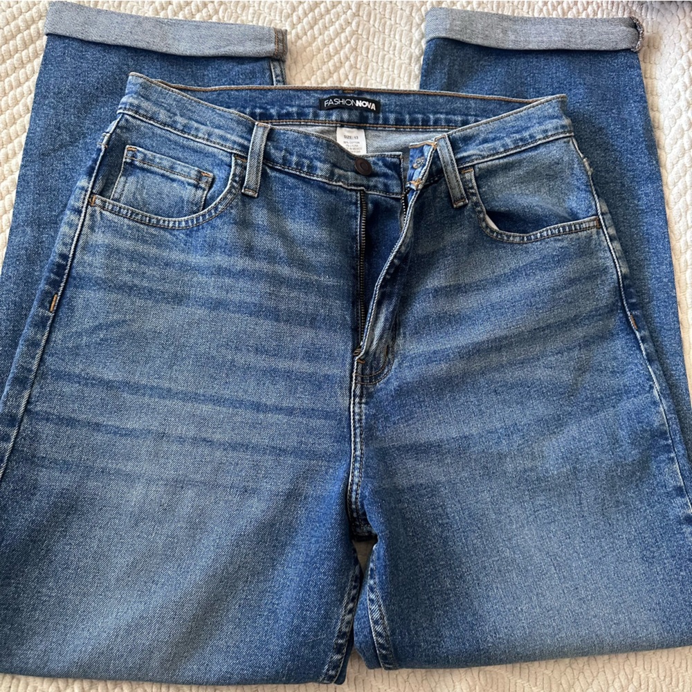 Fashion Nova High-rise Jeans